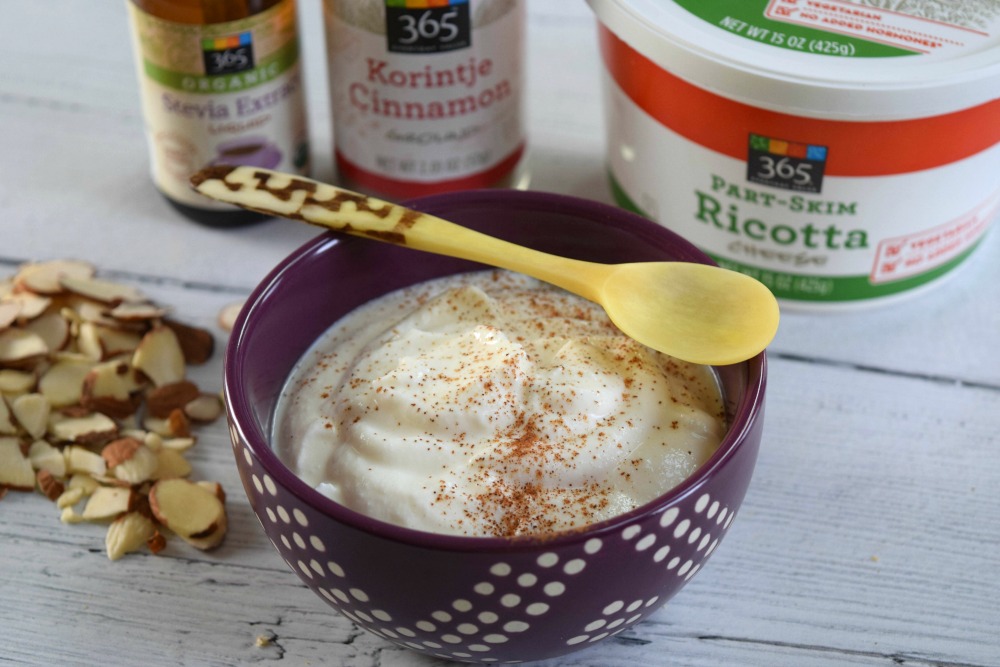 Chai Pear Quinoa-Oat Breakfast Bake with Vanilla Ricotta Cream ...