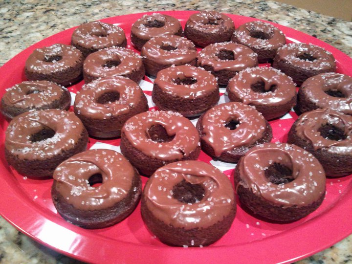 baked chocolate protein donuts