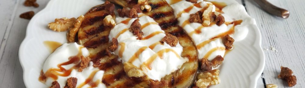 Grilled Banana Sundae with Date Syrup