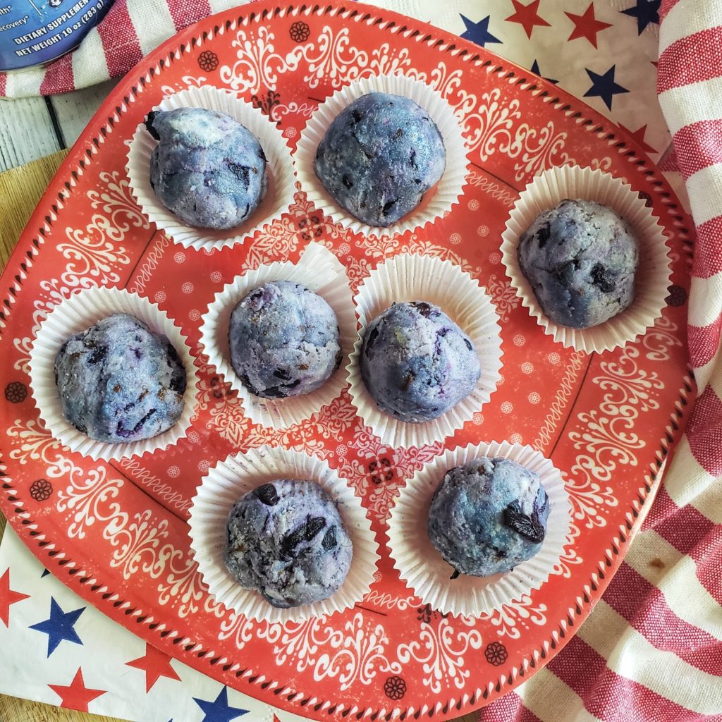 These blueberry chocolate chip cheesecake inspired "bites" satisfy your sweet-tooth with no added sugar. Plus, added collagen gives a protein boost to provide a sustaining snack and post-workout refuel. Super easy, no bake! Low carb and keto friendly.