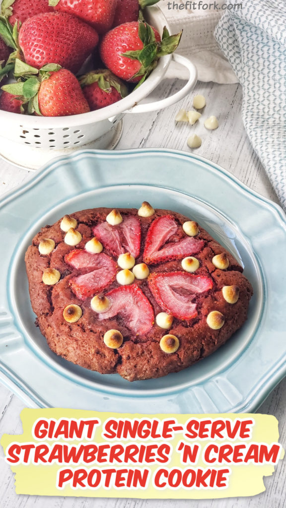 Giant Strawberries ‘n Cream Protein Cookie for One is nearly as big as yo’ face, but go ahead and eat the whole thing  - if you can! The entire homemade protein cookie has 380 cal, 20g fat, 18g net carb, 31g protein – half would make a great post-workout snack and the whole thing can sub for a mini meal on the go – like a busy day breakfast!