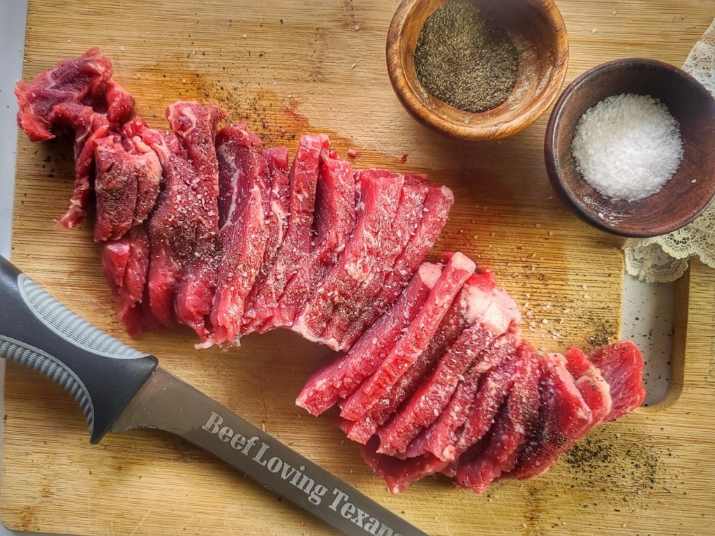 steak sliced thin for stir fry - thefitfork.com