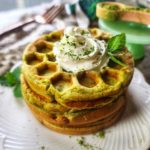 Matcha Green Tea Waffles are made with protein powder and blended cottage cheese for a protein-packed, low-cal breakfast that will satisfy you all morning. Lightly sweet with no added sugar, so no syrup needed – take on the go! Gluten-free option.